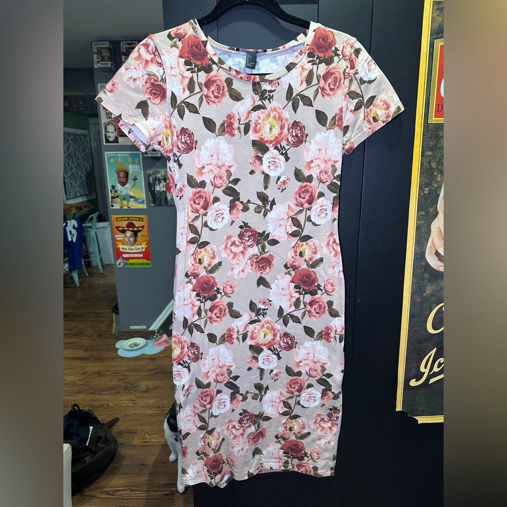 Forever 21 Pink Floral Mini Dress